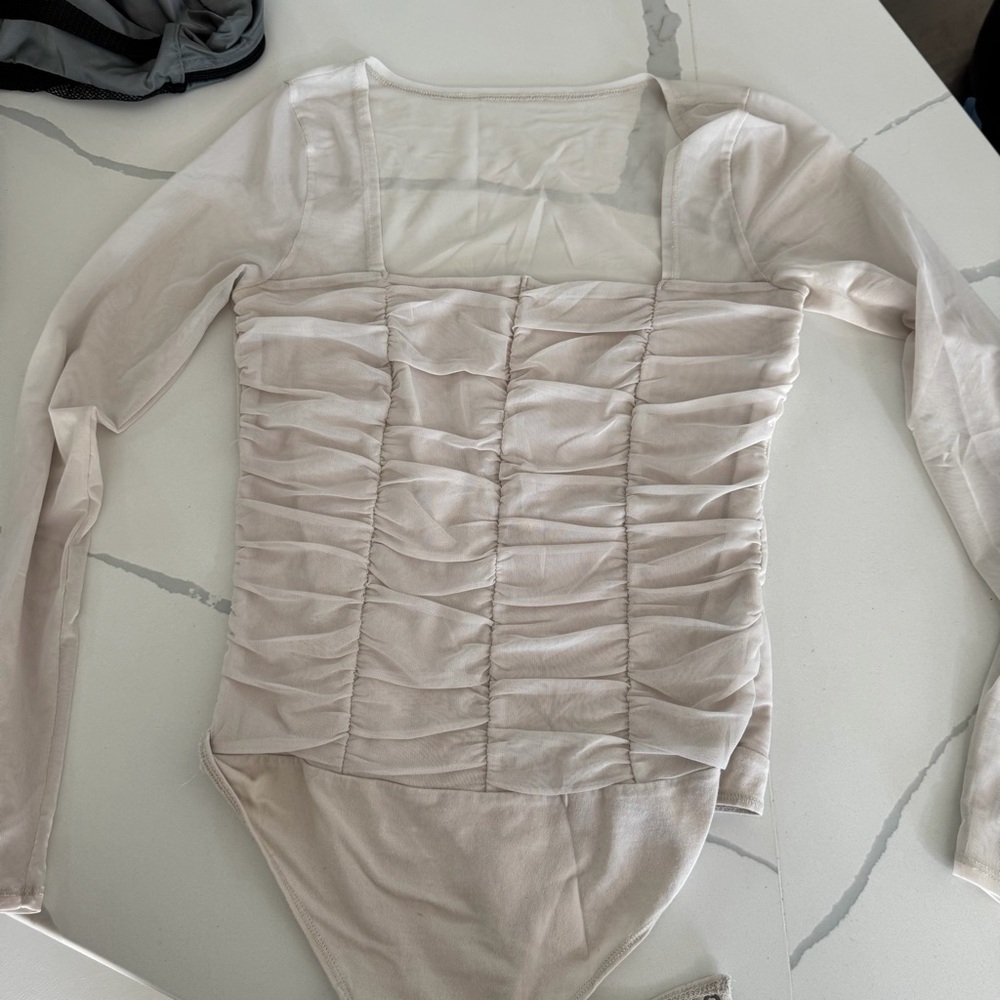 White Mesh Long Sleeve Ruched Bodysuit Abercrombie & Fitch Size M